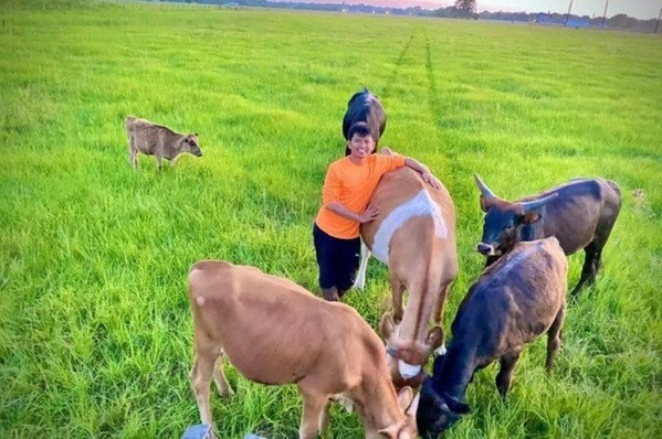 Nói về khoảng thời gian khó khăn, Vương Phạm cảm thấy may mắn khi bản thân lại tìm được người phụ nữ của đời mình.