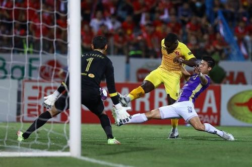 Ha Noi FC thang Hai Phong trong ngay Van Hau tro lai-Hinh-2