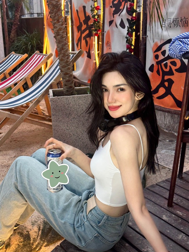 Theo tìm hiểu, những hình ảnh viral khắp cõi mạng của Nhất Lạp Đậu thực chất đã được quay chụp từ 1 năm trước.