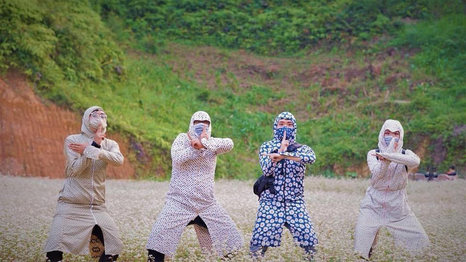 Tuy nhiên, theo tìm hiểu bộ ảnh này của PnP Band đã được thực hiện hồi năm 2019 nhưng đến nay vẫn được nhiều netizen truyền tay nhau vì sự độc đáo.