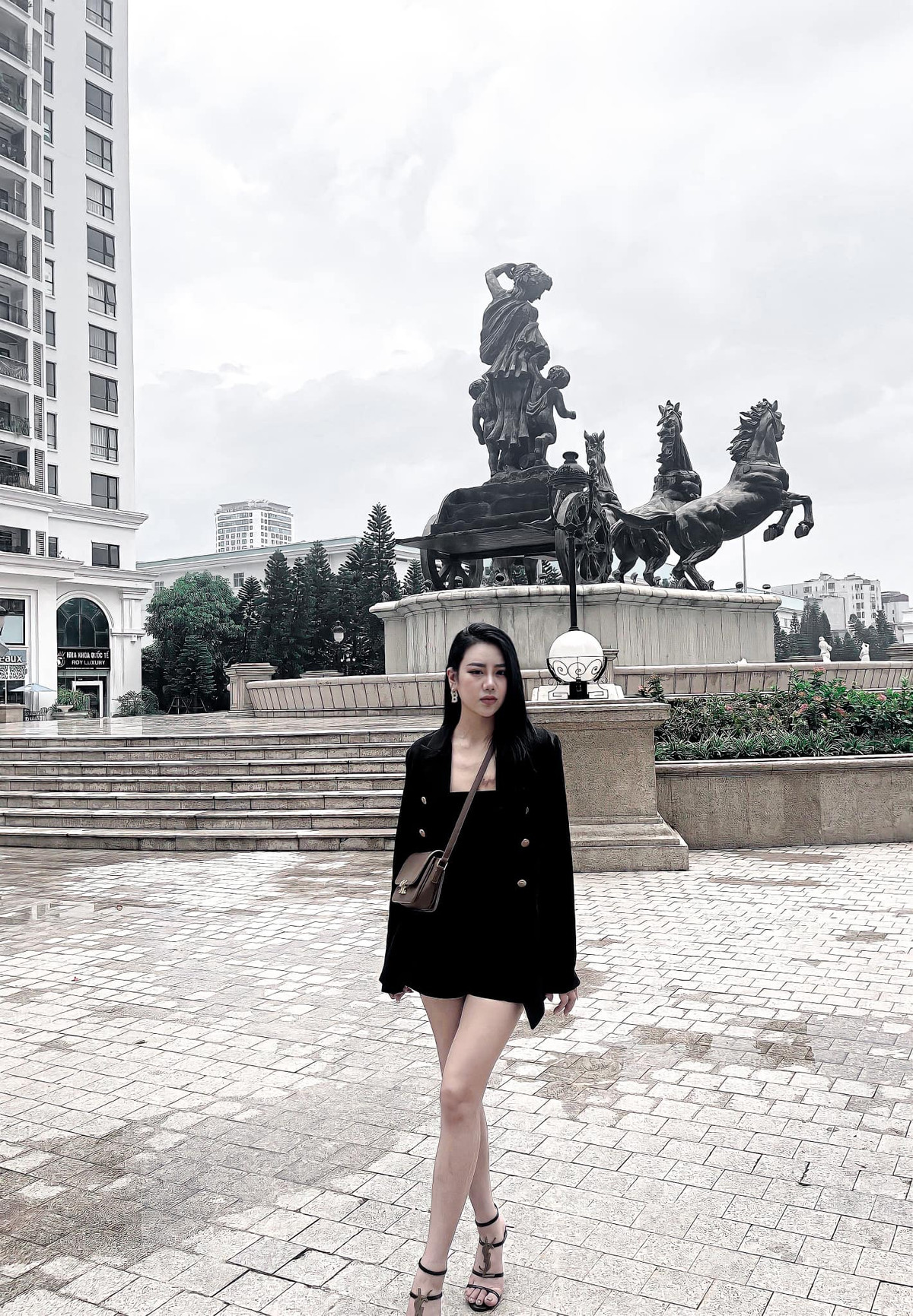 Không những thế, mỗi khi gặp khó khăn, bế tắc, gái xinh BTV này lại không bi quan, bỏ cuộc. Thay vào đó, cô chọn cách chấn an bản thân, lùi lại một bước để có được cái nhìn sáng suốt nhất về vấn đề.