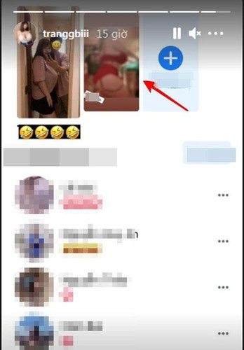 Thu Trang thường gây tranh cãi vì style táo bạo quá đà cũng như thái độ thách thức khi bị chê trách.