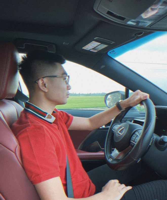 Nữ streamer Linh Ngọc Đàm tưởng là nữ chính ngôn tình lại bỗng hóa bánh bèo của đam mỹ.