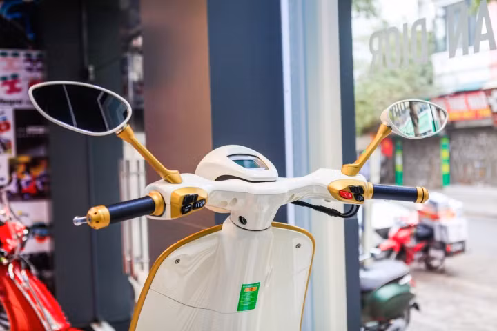 Ở thời điểm hiện tại, đây là chiếc xe tay ga đắt nhất thế giới. Phiên bản đặc biệt của hãng xe Ý này có giá bán 700 triệu đồng.