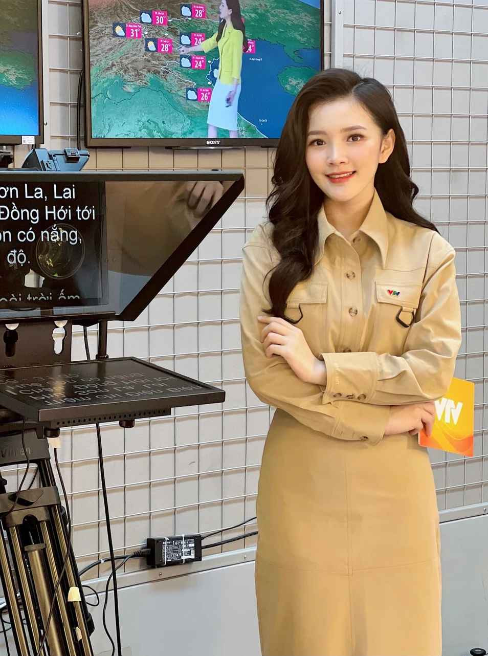 Với nữ MC, mỗi bài học đều đáng quý nên cô luôn muốn học hỏi được nhiều mới mẻ mỗi ngày.