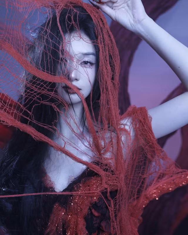 Jun Vũ theo học ngành quản trị kinh doanh tại Đại học Assumption nhưng vẫn thường xuyên tham gia các hoạt động nghệ thuật tại Việt Nam và quốc tế. Tiêu biểu là những video âm nhạc cho các ca khúc Thái Lan như "Just a Friend" (Mr. Min), "Wedding Dress" (Neung Apiwat ETC) và "Still Lovin' U" (Z-MYX).