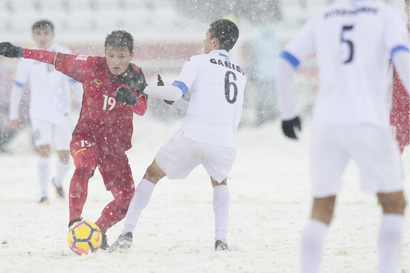 Cầu thủ Đỗ Duy Mạnh viết: “Nhưng chàng trai năm ấy giờ đã có vợ có con anh ạ".