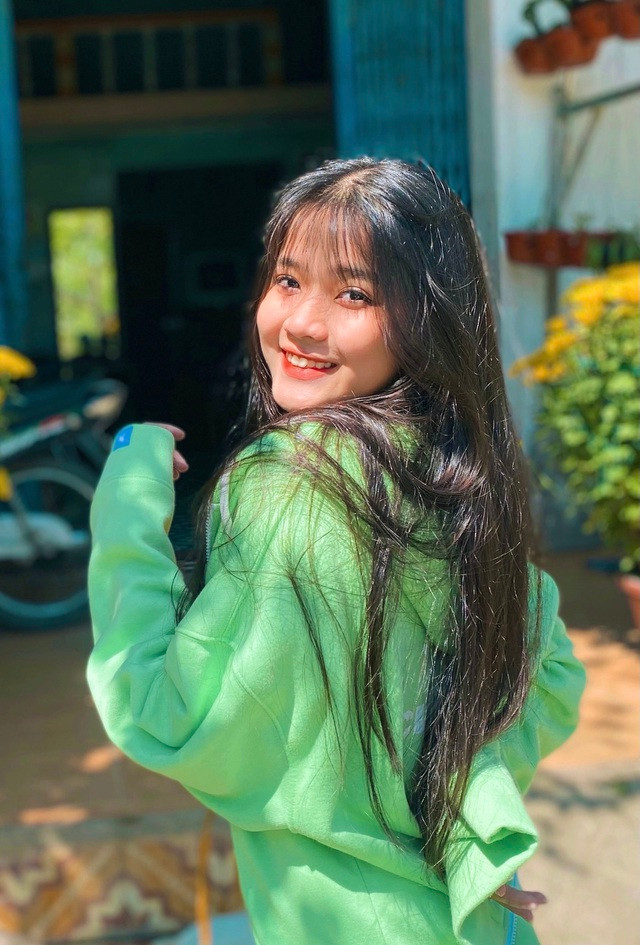 Bắt đầu đăng tải video lên TikTok từ đầu năm 2018, Kiều Chi chỉ muốn lưu giữ những khoảnh khắc đáng nhớ trong cuộc sống của mình cũng như chia sẻ những câu chuyện hài hước với mọi người.