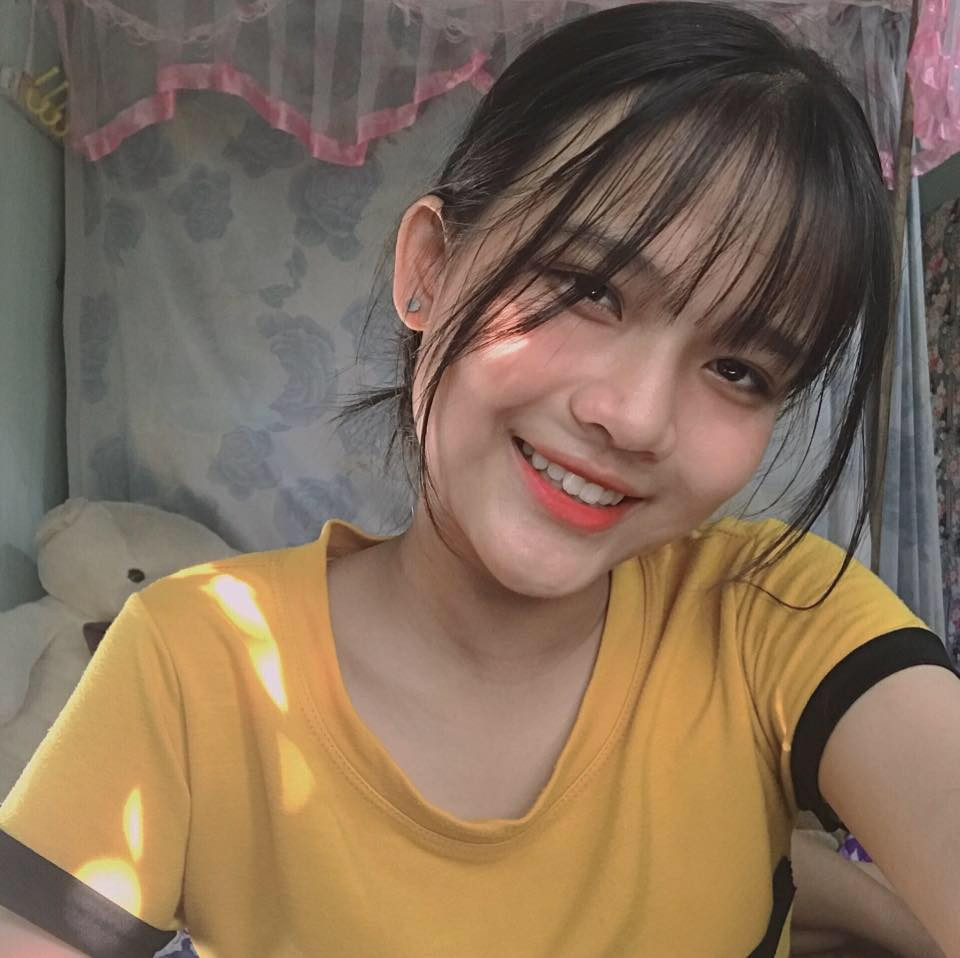 Kể từ đó, lượt tương tác mỗi lần Chi đăng video cũng ngày một nhiều hơn. Đây cũng chính là động lực để nữ sinh 2k4 Quảng Nam này siêng năng đăng tải video và nghĩ ra nhiều nội dung mới lạ nhằm tăng tương tác cho kênh.