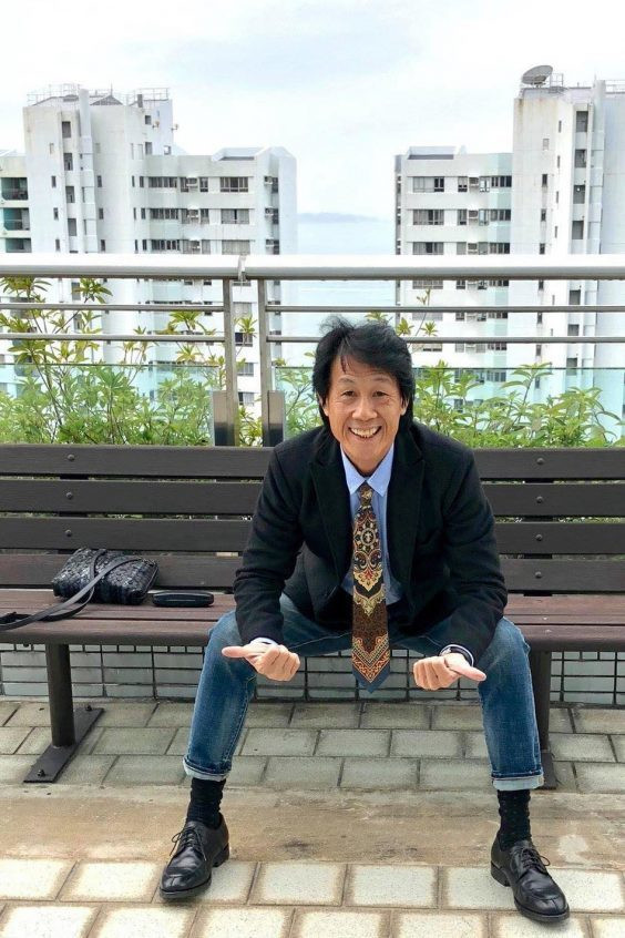 Video đầu tiên gây bão mạng của TikToker "ông chú Polo" chỉ vỏn vẹn trong 22 giây. Thế nhưng, chỉ sau 1 ngày đăng tải, nó thu hút tới 1,2 triệu lượt xem với hơn 50 nghìn lượt tương tác. Trong đó, điều mọi người ấn tượng nhất đó chính là phong thái tự tin, cực ngầu của ông chú đã ngoài 60.