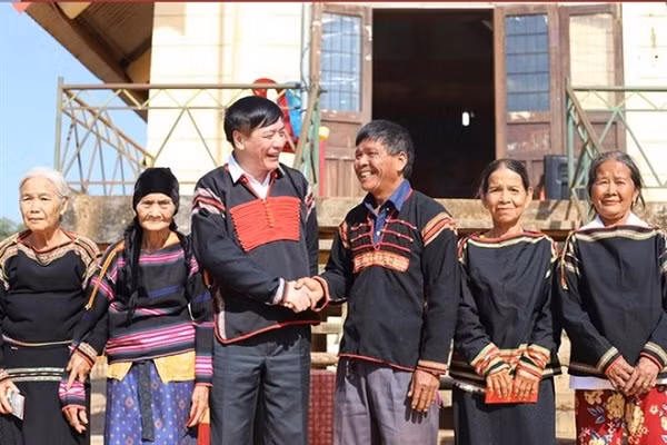 Dau an Tong Thu ky Quoc hoi Bui Van Cuong khi lam lanh dao o Tay Nguyen