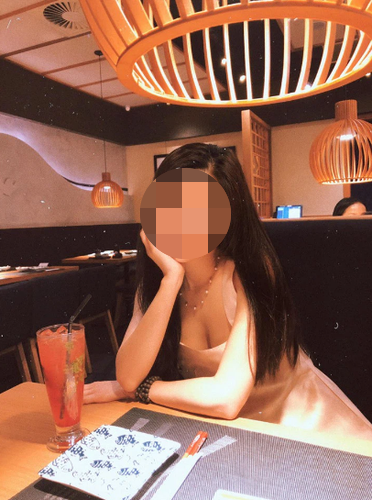 Angela Phan tên thật là Phan Thị Ngọc Quyên (sinh năm 1995, đến từ Đắk Lắk). Sở hữu làn da trắng cùng nụ cười duyên dễ thương, cô nàng từng được mọi người ưu ái gọi là "hot girl vùng cao" hay "hot girl Đắk Lắk".