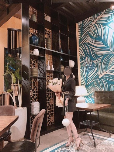 Nhà vừa xong mà em lại đi xa quá. Yên nghỉ em nhé, mãi mãi là cô gái xinh đẹp tốt bụng, luôn nghĩ cho người khác. Cuộc sống thật vô thường..." - Người anh thân thiết gửi lời cuối tới hot girl xấu số.