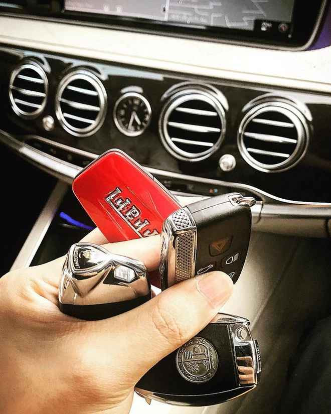 Giàu có, điển trai là vậy nên Bảo Hưng không ít lần vướng phải lùm xùm tình cảm với các "chân dài".