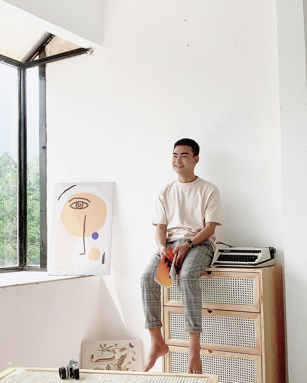 Sau khi đóng series “Anh trai em gái” cùng với Linh Ngọc Đàm, Quang Cuốn bắt đầu được khán giả chú ý và bắt đầu lấn sân sang lĩnh vực streaming.