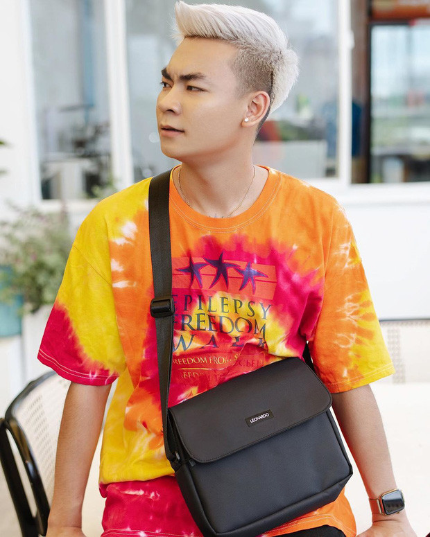 Trước đây, Quang Cuốn từng làm nhân viên kĩ thuật cho Uyên Pu và Linh Ngọc Đàm với mức lương chỉ 2,5 – 3 triệu/tháng trong hơn 1 năm.