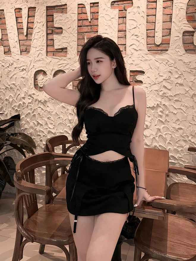 Trang Bunny hiện đang là TikToker có hơn 307.000 người theo dõi, hút view bằng các clip nhảy lắc hông trên TikTok.