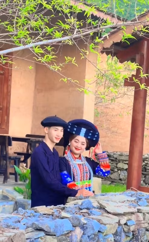 Tuy nhiên, khi bị một dân tình chê trách vô ơn, Mua Thị Dua đáp trả dưới phần bình luận: "Nhân viên nghỉ việc đi chỗ khác cũng gọi là vô ơn à bạn?".