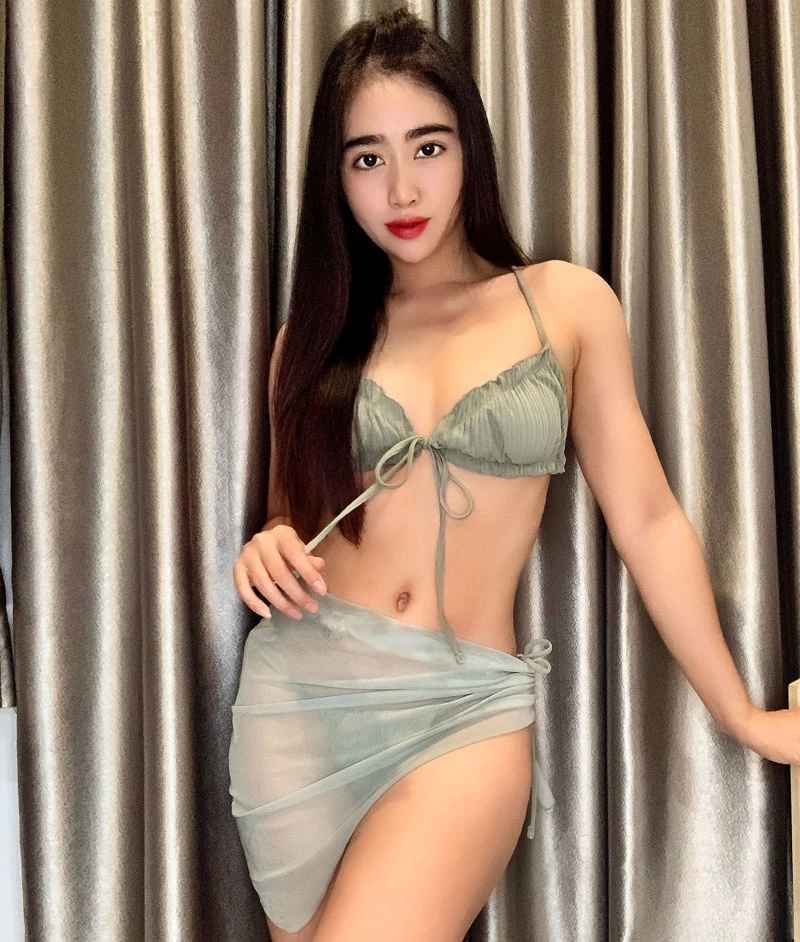 Vui tính và trò chuyện khá thoải mái, Kim Nguyên tiết lộ ngoài niềm đam mê Gym và mô tô thì còn sở thích khác là ăn uống.