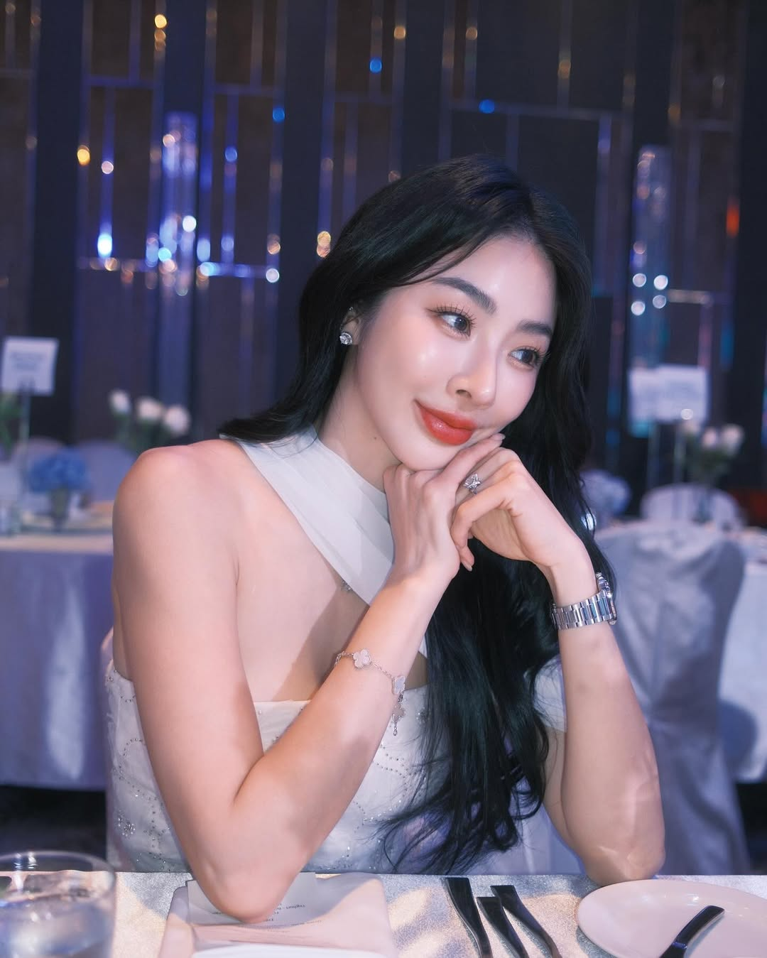 Giữa bối cảnh các nội dung sáng tạo trên TikTok đang dần bão hòa, video “biến hình” giữa trời lạnh của Naan.Nee đã trở thành điểm nhấn độc đáo, khiến CĐM không khỏi trầm trồ.