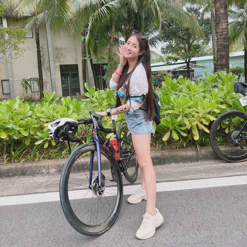 Lựa chọn rời xa nghệ thuật, Thủy Top dành thời gian học hỏi kinh nghiệm, chuyển hướng sang kinh doanh.