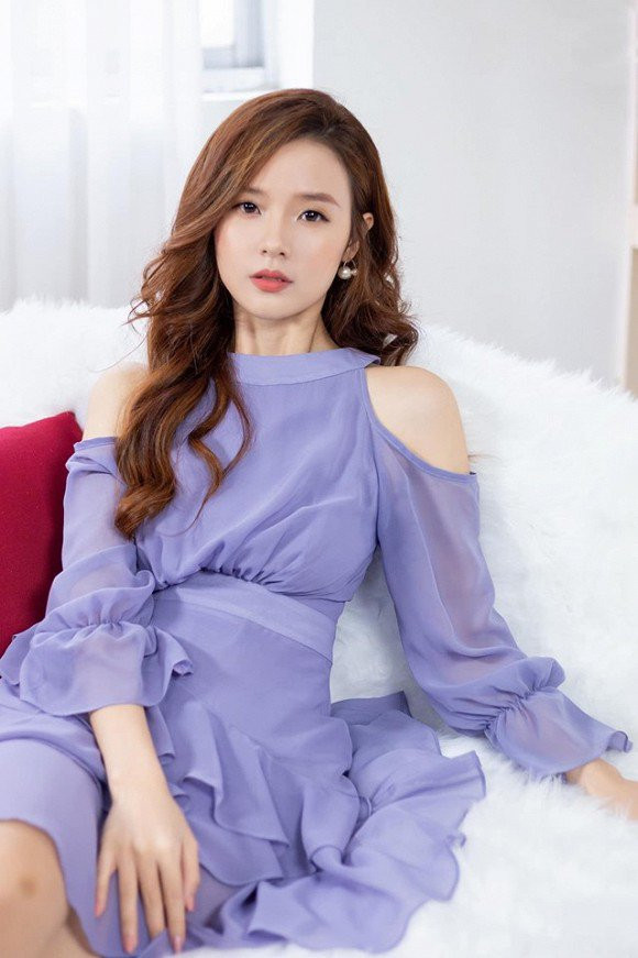 Sau gần 1 tiếng đăng tải, phần lớn các ý kiến đều khuyên Midu nên giữ mãi hình tượng ngọc nữ trong sáng với mái tóc dài.