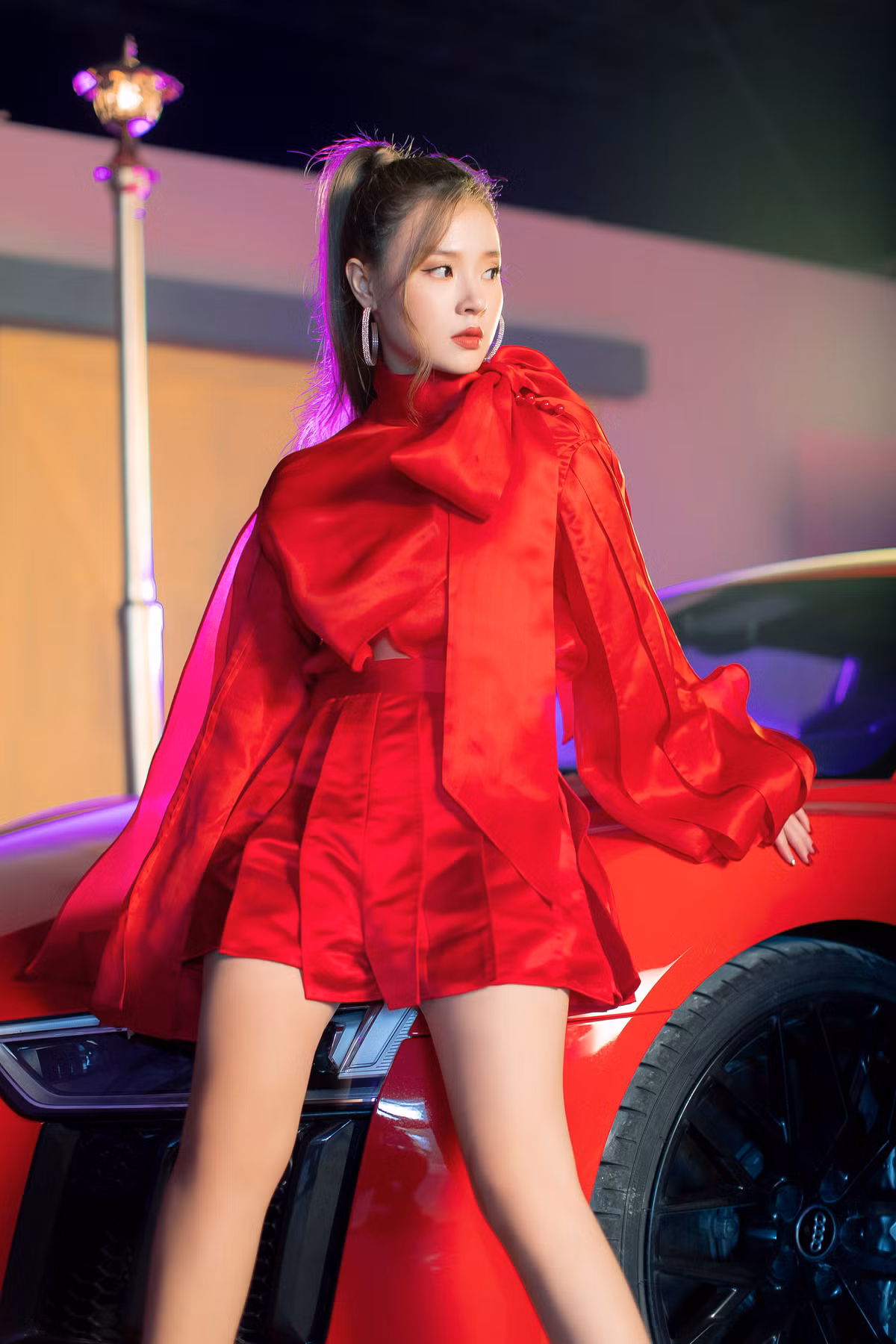 Thời gian qua, ngoài việc tham gia showbiz trong các chương tình game show, Midu còn được biết đến với vai trò giảng viên của trường đại học HUTECH.