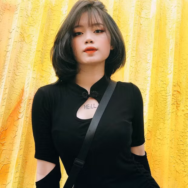 Nguyễn Thu Trang với tài khoản @_inlil là hot girl Tik Tok "sáng nhất" thời gian qua với những màn "biến hình" đỉnh cao.