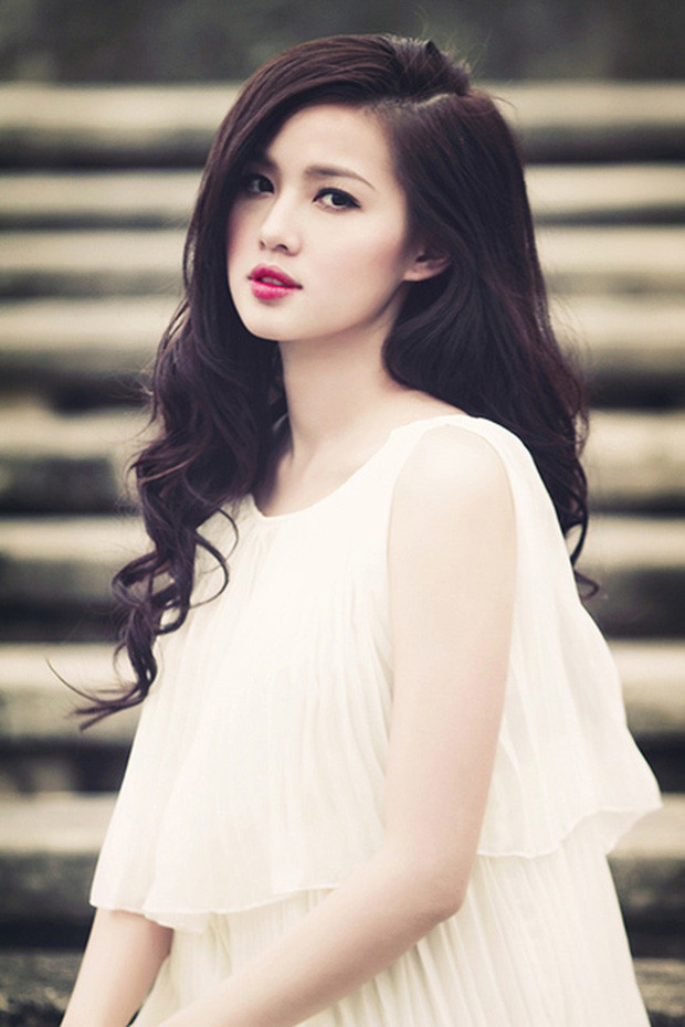 Thậm chí ở thời điểm 2010, chỉ cần một bộ ảnh hot girl 9X Tâm Tít xuống phố cuối tuần cũng đủ để người ta phải chia sẻ rầm rộ khen ngợi nhan sắc của cô nàng.