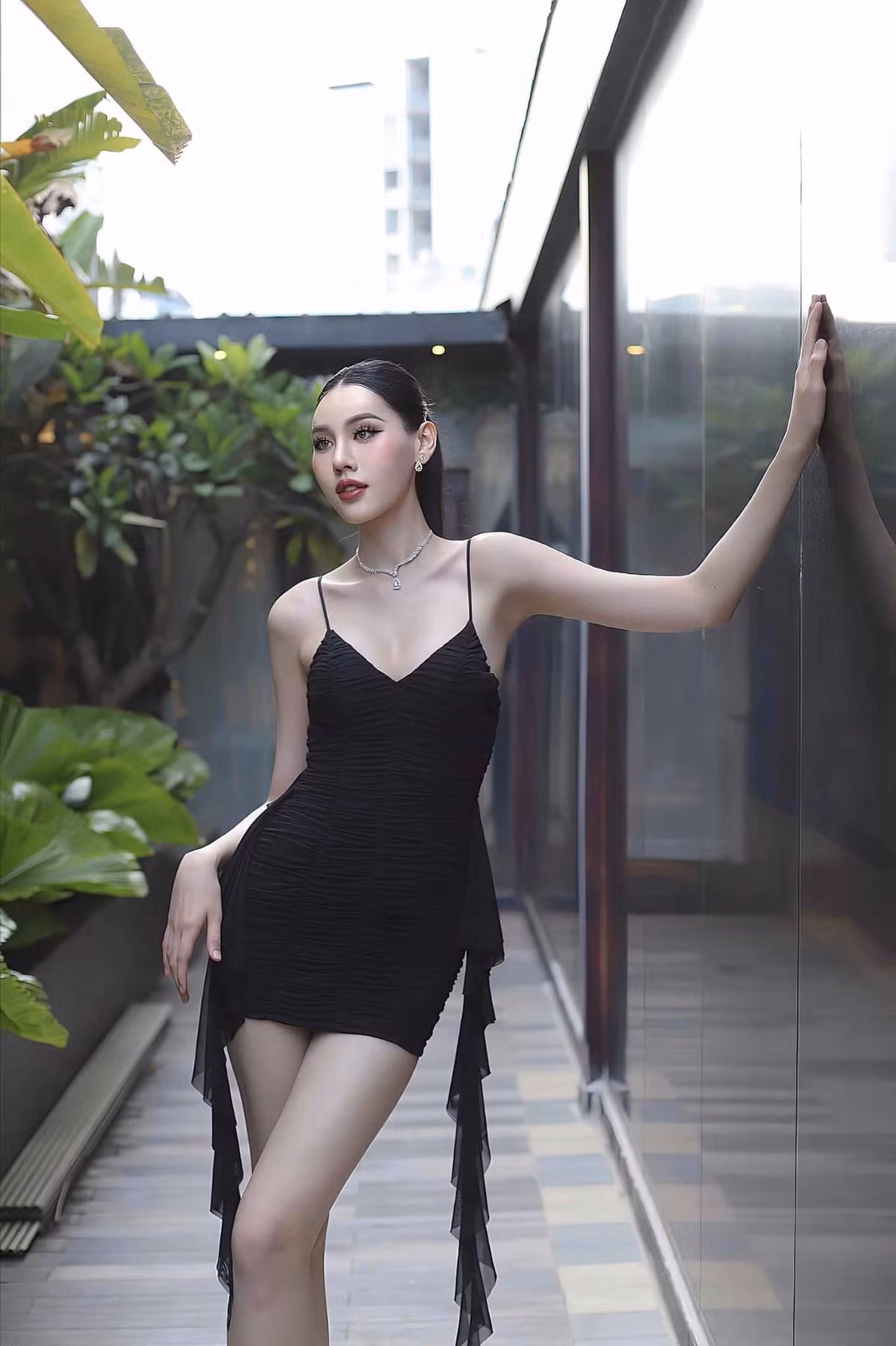 Dịu Thảo được đánh giá là một trong những thí sinh nổi bật và có màn thể hiện tròn trịa tại Hoa hậu Chuyển giới Quốc tế 2023 nhưng chỉ dừng chân ở vị trí top 11 chung cuộc khiến người hâm mộ Việt tiếc nuối.