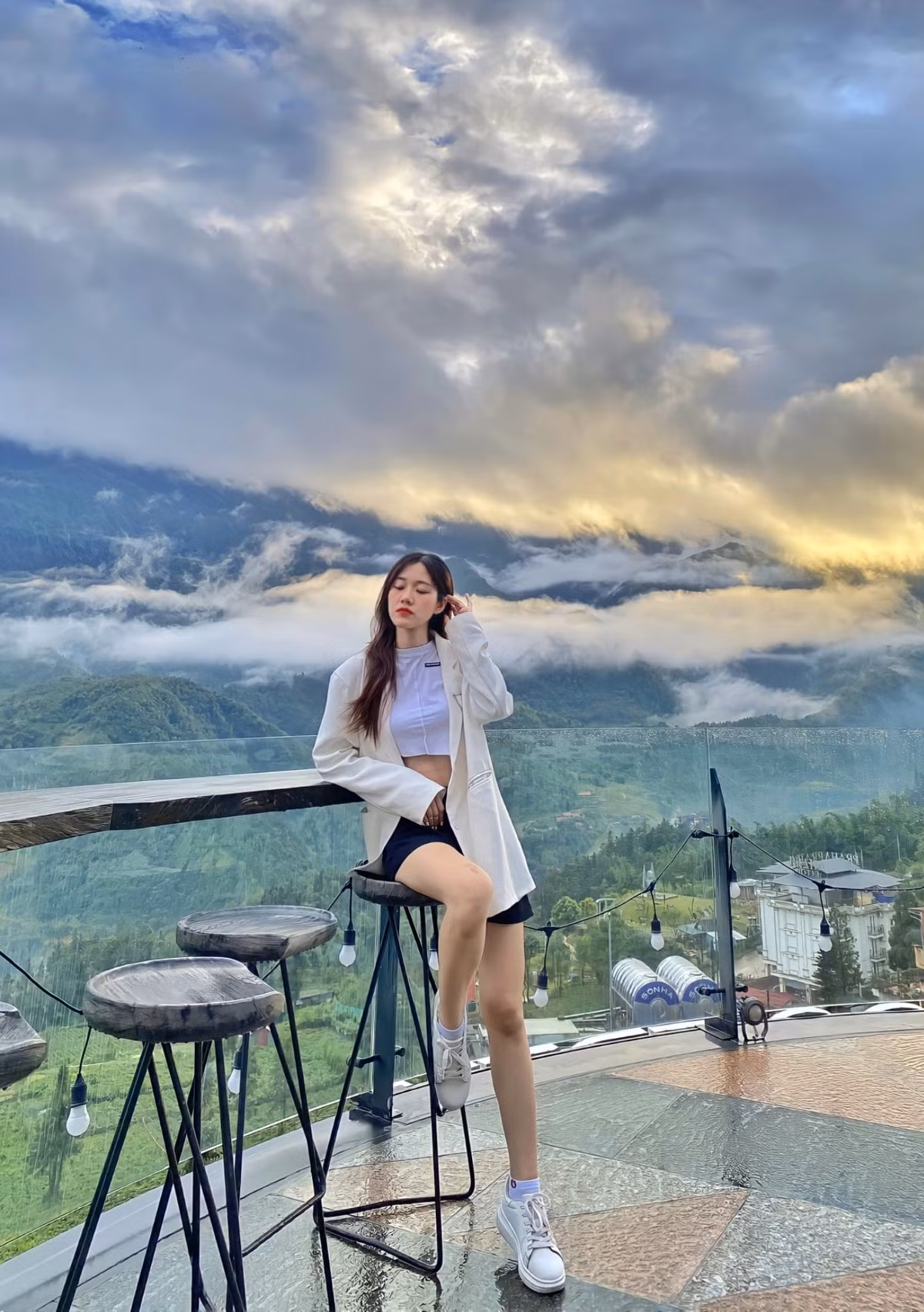 Khi được hỏi về dự định của bản thân, Mai Hương khẳng định rằng cô rất yêu thích công việc làm TikToker và sẽ tiếp tục phát triển hơn nữa tuyến nội dung về kiến thức xã hội như hiện tại trên kênh của mình. Cô bạn hy vọng rằng bản thân sẽ tiếp tục khám phá được nhiều điều hay hơn nữa để có thể chia sẻ chúng đến với nhiều người xem trên nền tảng này.