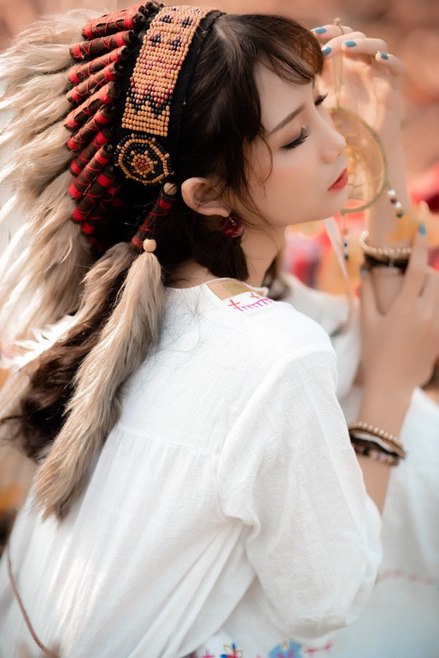 Với Phương Thảo, bất cứ ai cũng nên có một mục tiêu, một đam mê để theo đuổi và lấy đó làm động lực để phấn đấu. Và với cô nàng hot girl 10X này là làm người mẫu ảnh.