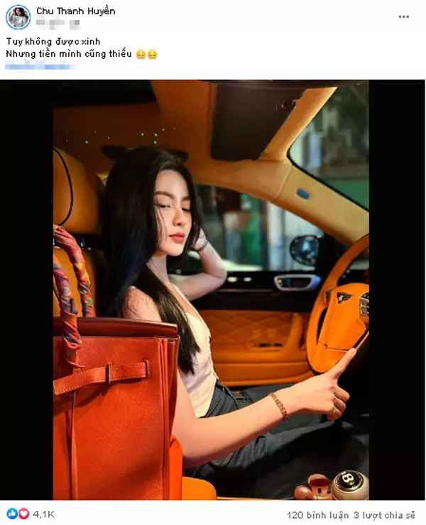 Dạo gần đây, bạn gái Quang Hải cũng thường xuyên đăng những chiếc clip nho nhỏ trên story Facebook, khoe cuộc sống hàng ngày, hướng dẫn chị em cách làm đẹp.