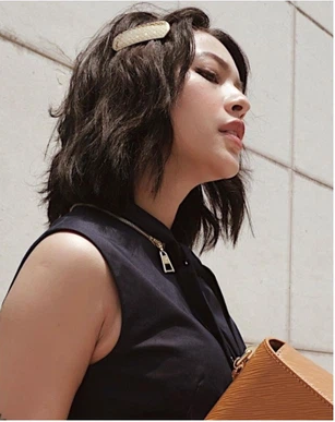 Ngắm vòng 3 của Tú Hảo, nhiều người để lại bình luận rằng có lẽ gái đẹp đã phải tập tành dữ dội lắm.