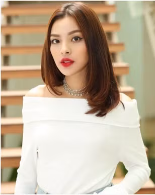 So với thời điểm thi The Face, body của Tú Hảo cũng tròn trịa hơn.