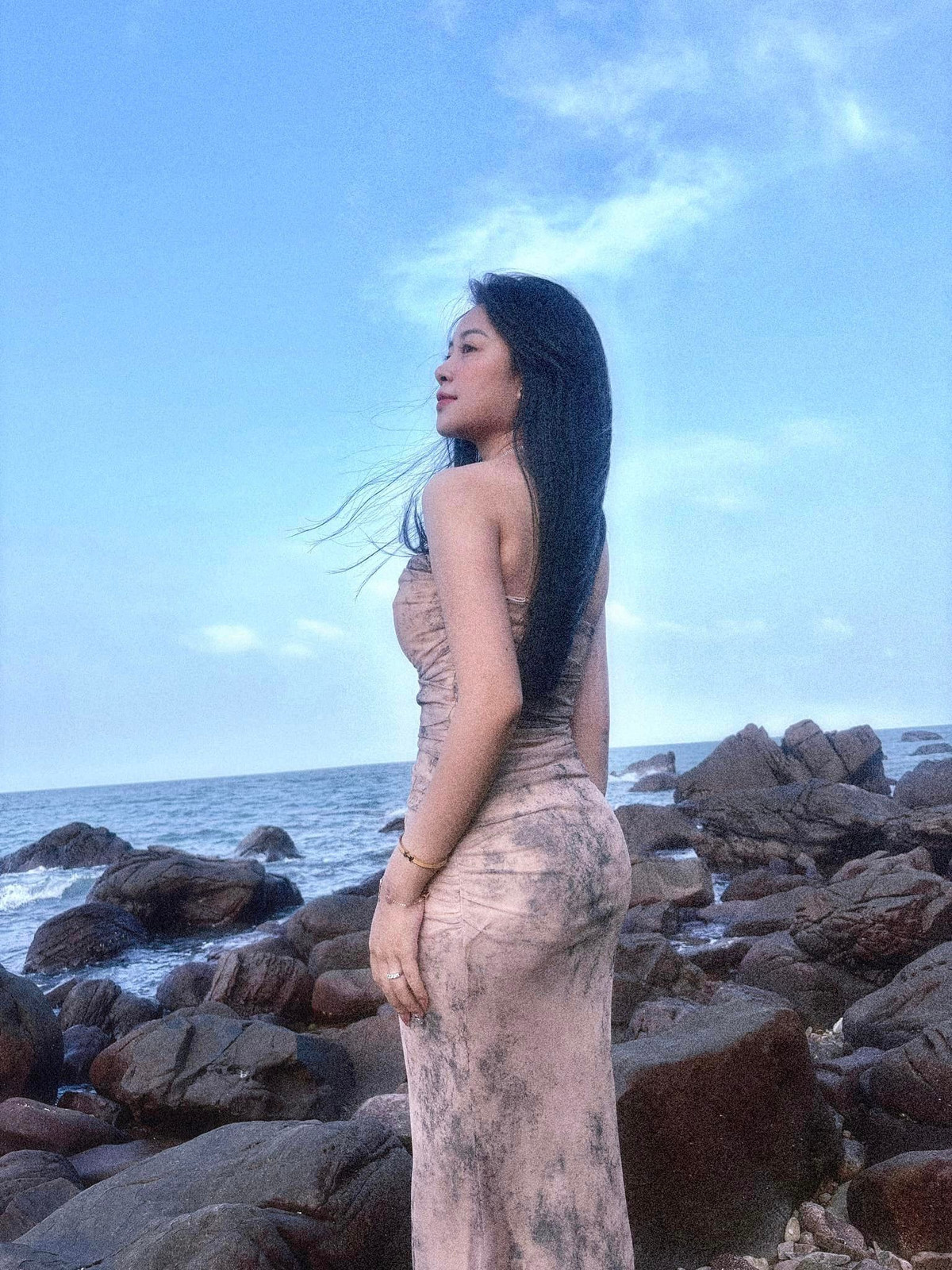 Võ Nhật Linh với nhan sắc ngọt ngào