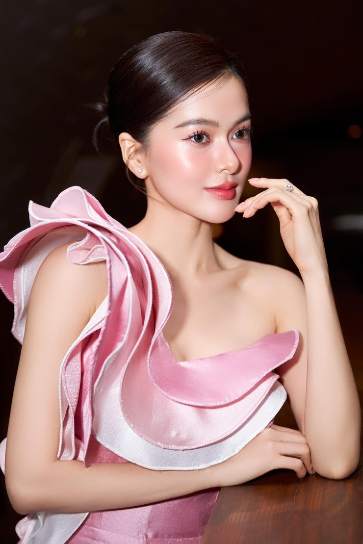 Kênh Tik Tok của Yên Đan hiện đang có 366 nghìn người theo dõi với tổng lượt thích video là 7,2 triệu.