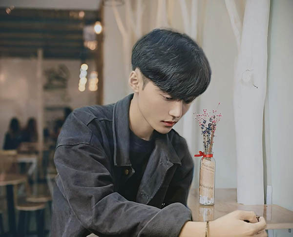 Theo tìm hiểu, số tiền 70 triệu đồng là do Hoài Thương dành dụm tích cóp trong nhiều năm liền từ việc đi làm thêm từng ngày.