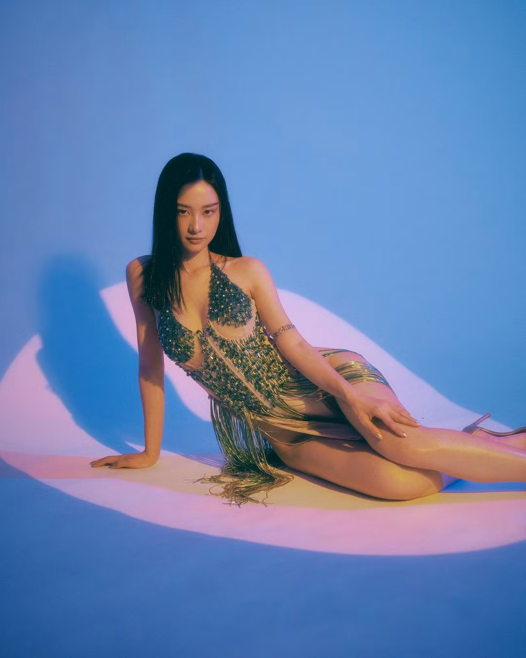 Nổi tiếng nhờ hình ảnh "hot girl trà sữa", thời gian đầu Jun Vũ xây dựng hình ảnh dễ thương.