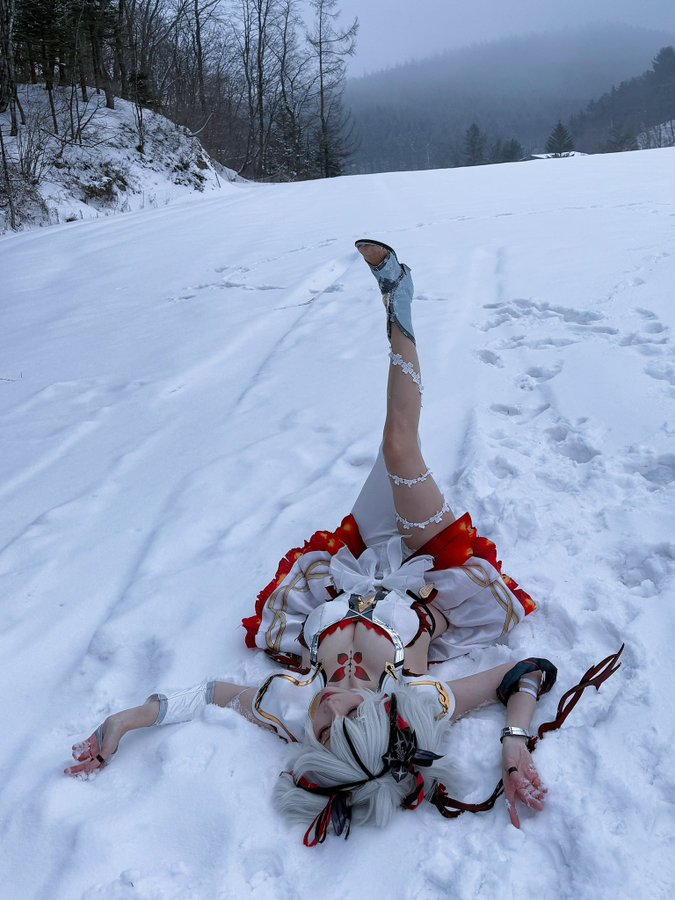 Cô nàng này thường xuyên biến hình thành các nhân vật nữ xinh đẹp trong Genshin Impact, Wuthering Waves… cũng như một vài tựa game nổi tiếng khác.