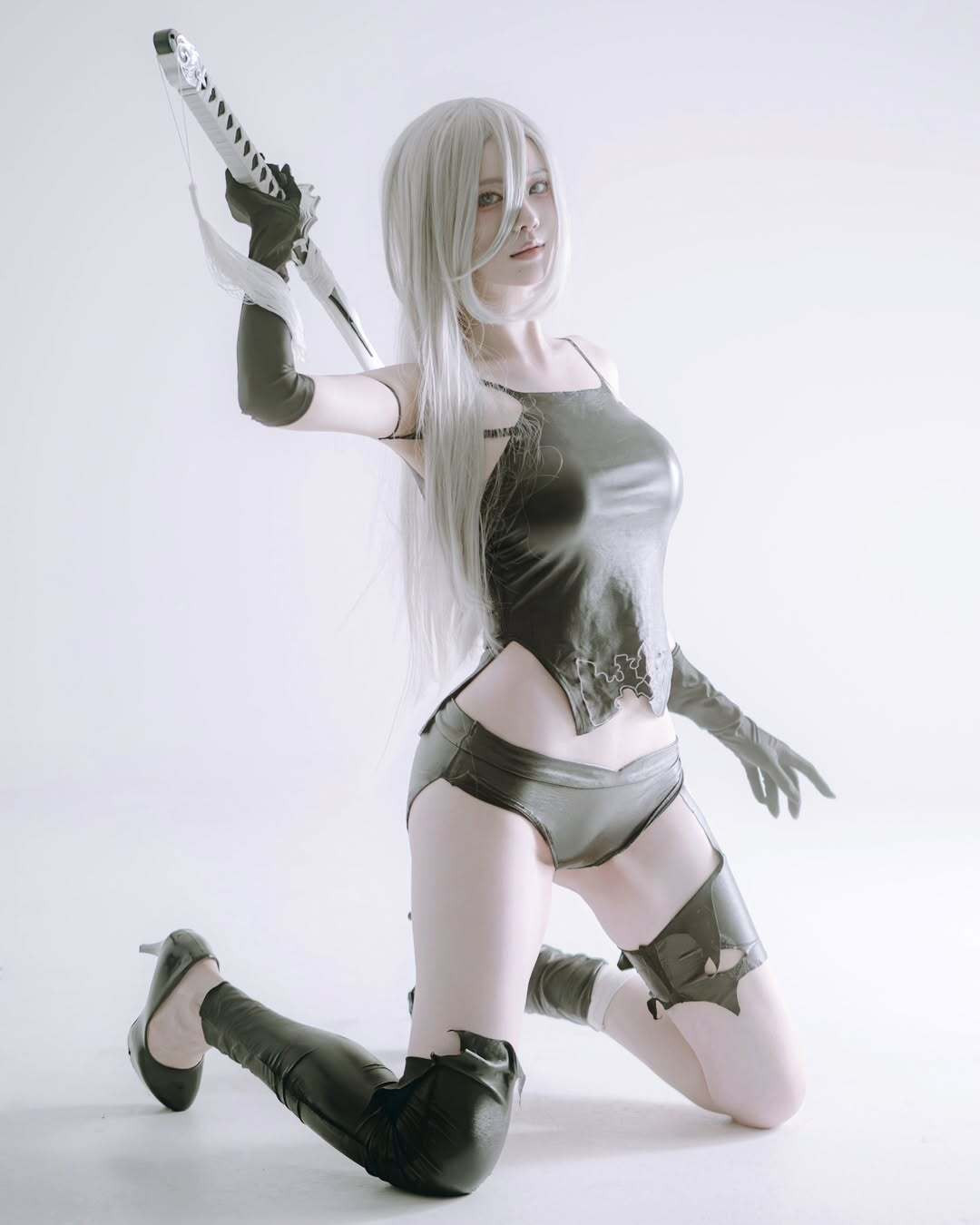 Theo đó, bức ảnh đang “gây bão” của Chacco chính là màn hoá thân thành mỹ nữ Camellya trong tựa game Wuthering Waves.