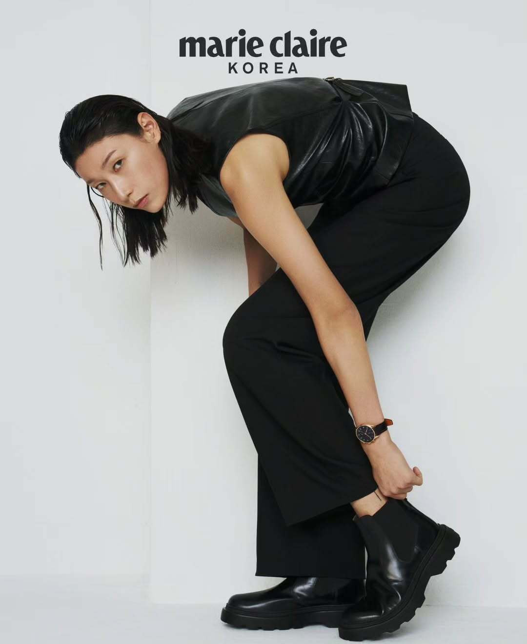 Ở tuổi 37, Kim Yeon Koung vẫn là tay đập số một của Hàn Quốc. Ở mùa giải hiện tại, cô đang dẫn đầu giải đấu với 521 điểm, tỷ lệ tấn công thành công 45.36% và tỷ lệ ghi điểm từ bóng nhanh 54.59%, những con số ấn tượng mà ngay cả các VĐV trẻ cũng khó có thể đạt được.