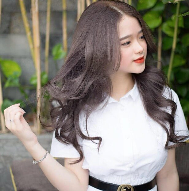 Theo như chia sẻ trong video, Linh ka dự định nuôi một em chó Corgi nên đã liên hệ với một anh chuyên về Corgi ở Hà Nội.