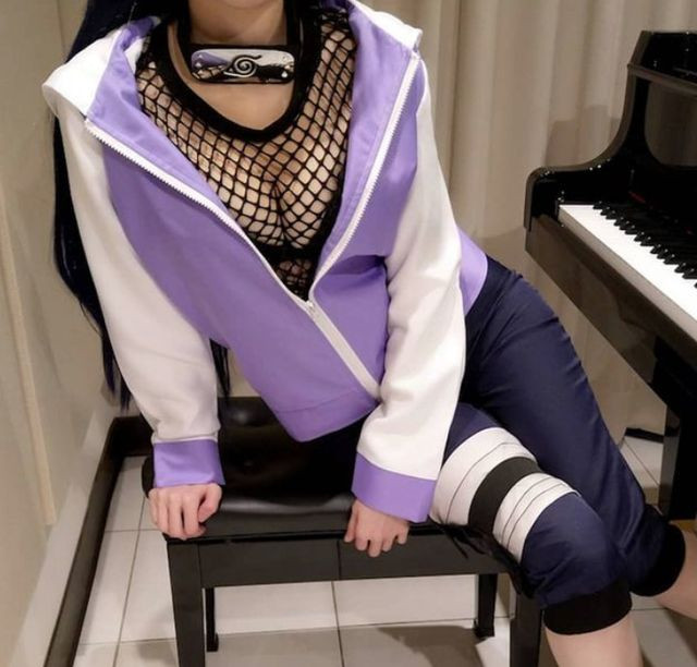 Mới đây, nhiều dân mạng Nhật Bản đã chỉ trích rằng các chiêu trò khoe thân để câu view của Pan ngày càng “đi hơi xa”.