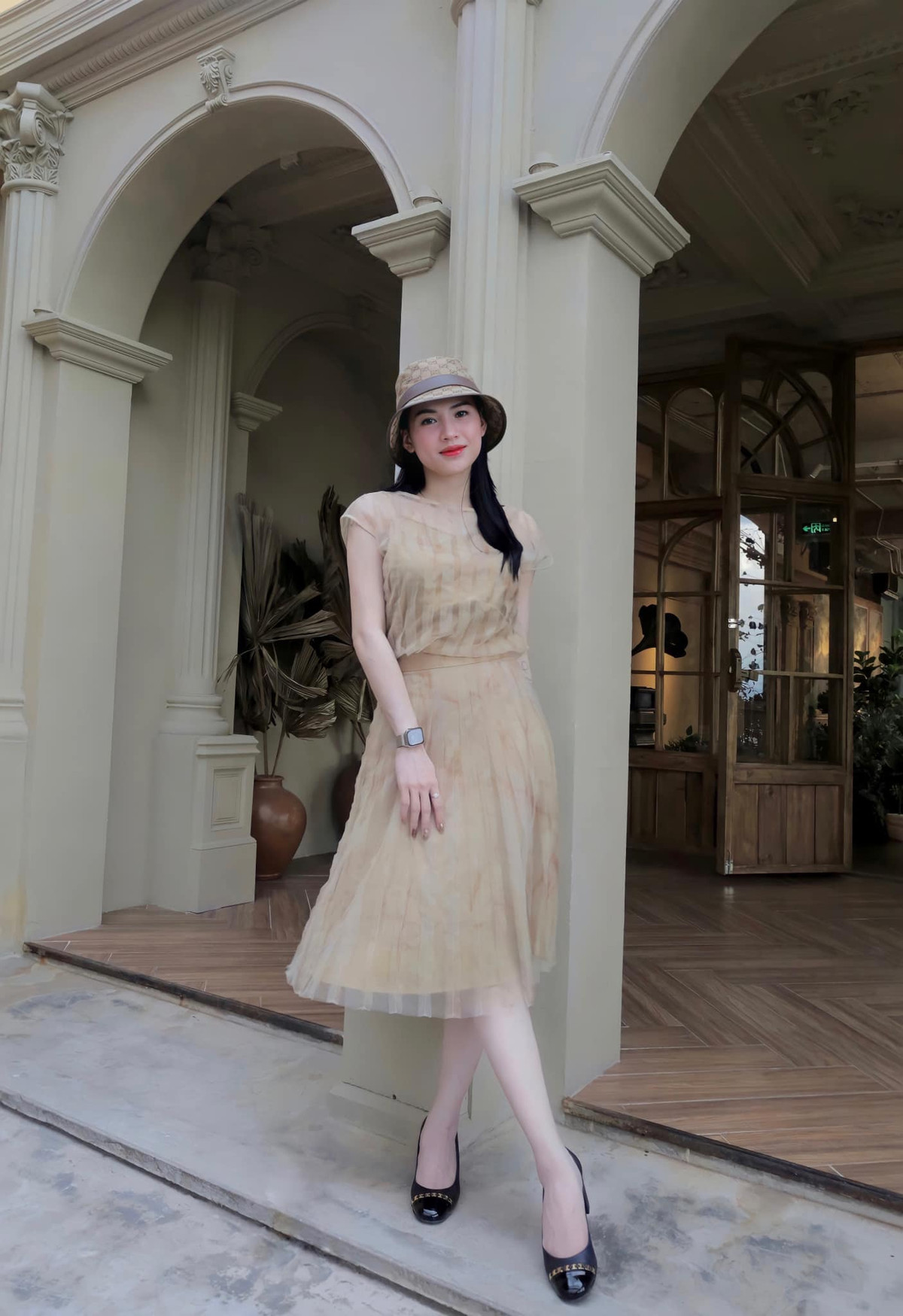 Thời gian qua, Võ Hà Linh liên tục dính vào những màn "đấu khẩu" không mấy hay ho trên mạng xã hội. Chính những vụ việc này khiến tên tuổi của cô nàng ngày càng nổi tiếng nhưng trong ánh mắt nhiều người không mấy thiện cảm.