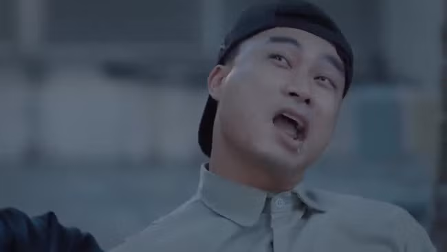 Những câu thoại kết hợp với sự duyên dáng của anh chàng Trung "trâu" tạo nên nhiều phân đoạn hài hước, vui vẻ.