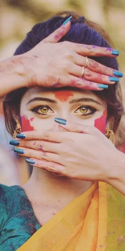 Co gai An Do mat mau ho phach tung gay sot gio ra sao?