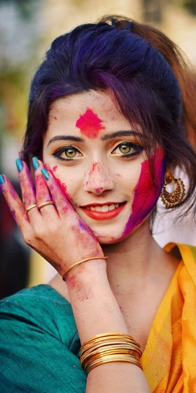 Sự trẻ trung, rạng rỡ cùng nụ cười ngọt ngào của thiếu nữ 17 tuổi ấy quả thực khiến người xem khó có thể rời mắt.