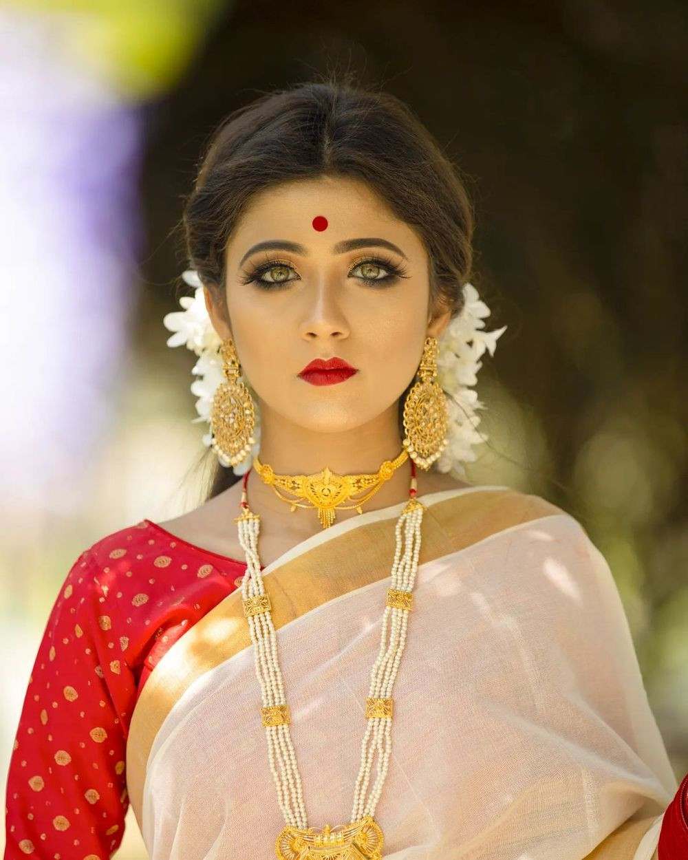 Thậm chí, ưu điểm lớn nhất của Sanyal là sắc đẹp cũng không giữ được phong độ để giúp cô gây sốt lại một lần nữa.