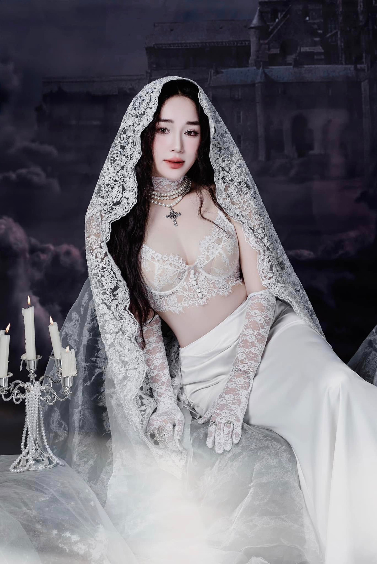 Sau nhiều năm yêu nhau, Hiếu Phạm và Tấn Tài đã tổ chức đám cưới vào tháng 4 năm 2022. Hiện, họ đang hạnh phúc bên cậu con trai hơn 3 tuổi.